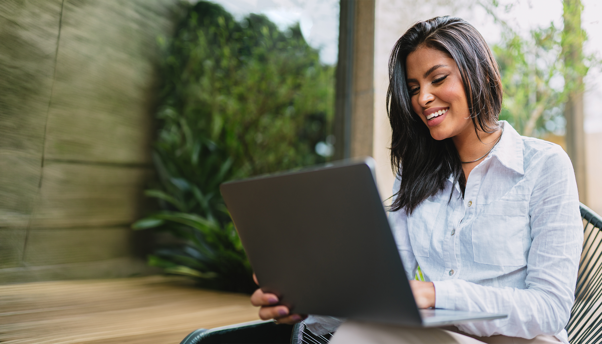 Social worker using case management software